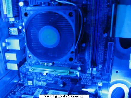 gata am vandut zalmanu... back too the old original amd cooler :( :) my pc modding