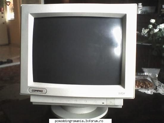 vand monitor compaq 14